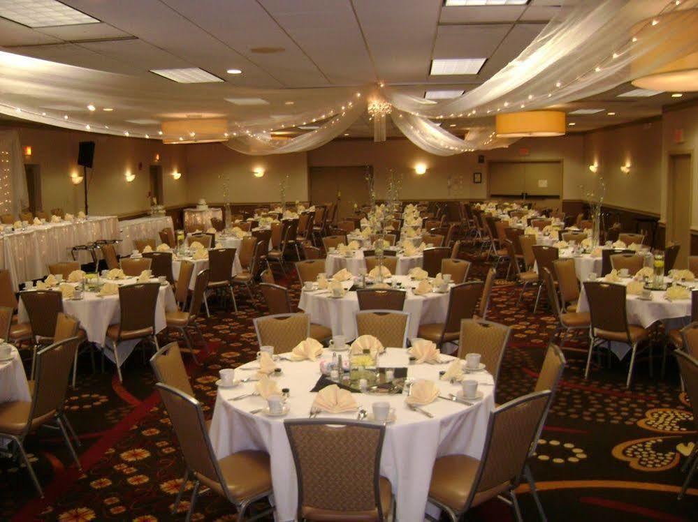 Doubletree By Hilton Neenah Exterior foto