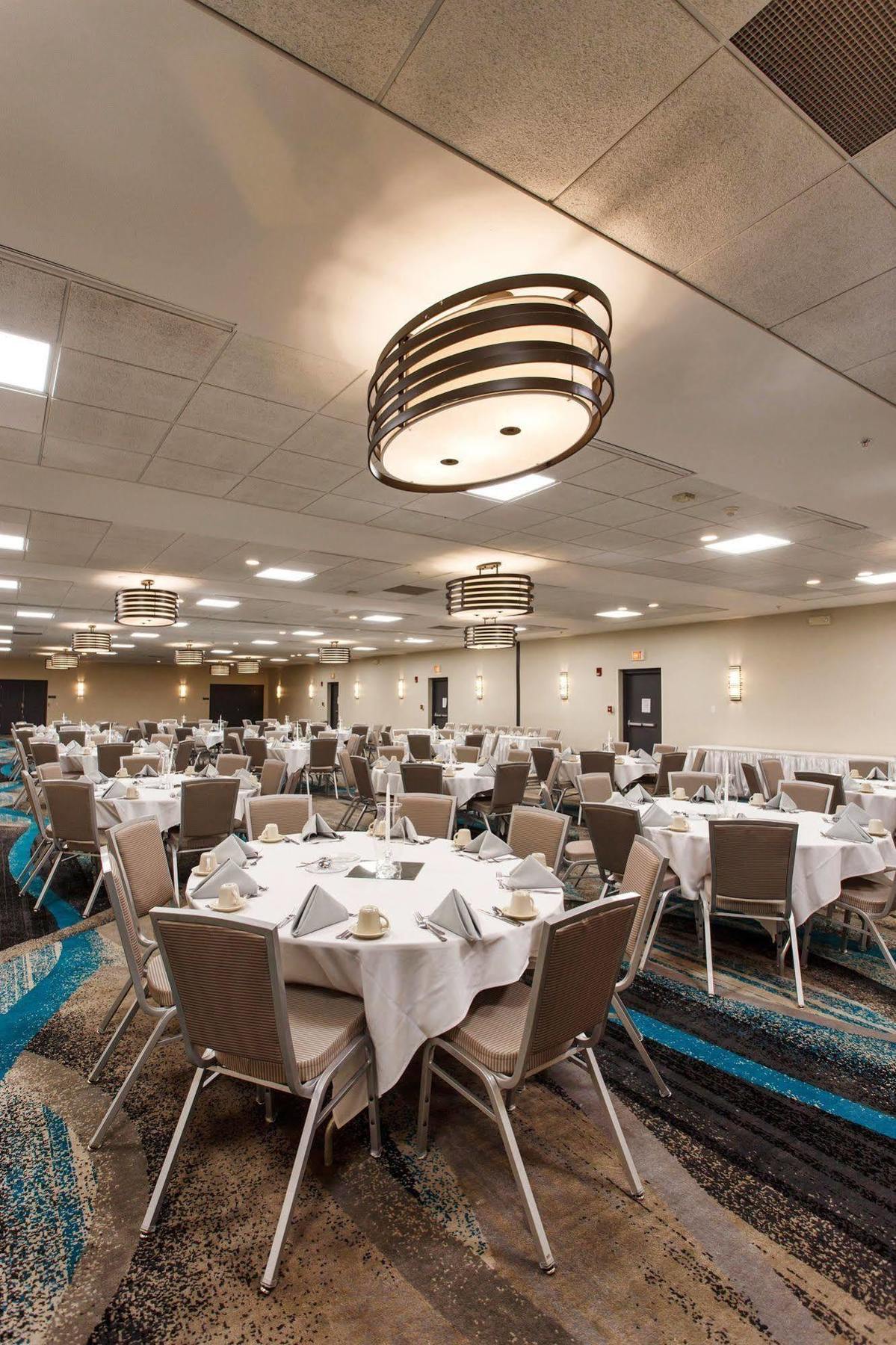 Doubletree By Hilton Neenah Exterior foto
